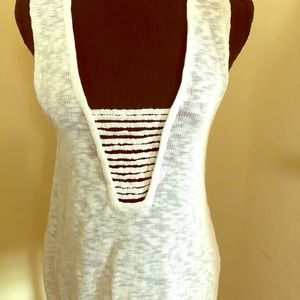 ROI Sleeveless top S white
